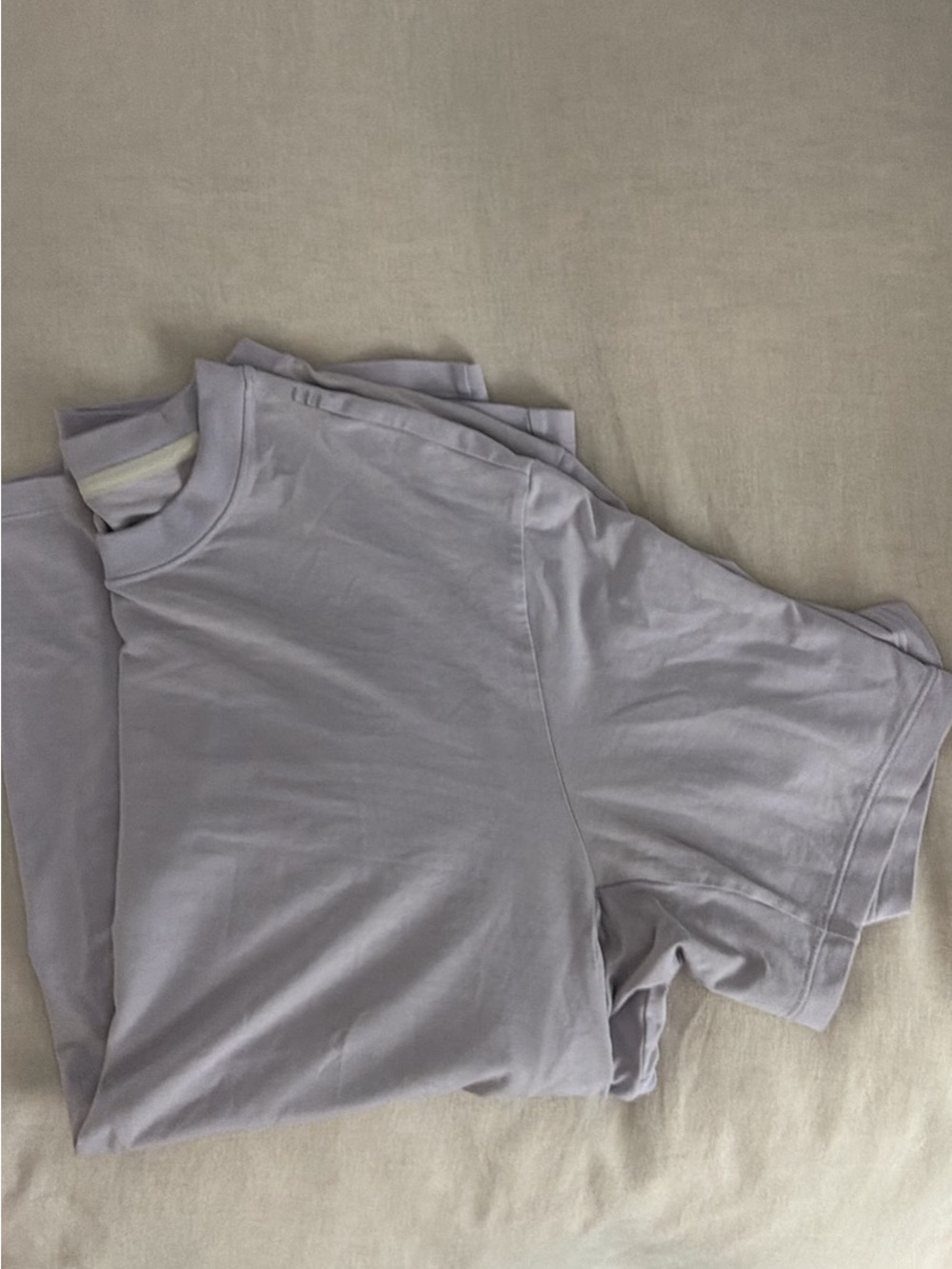 lululemon athletica Men's Light Lavender Short Sleeve Tee